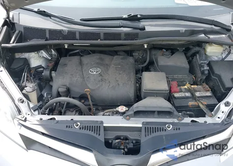 2018 Toyota Sienna Le 8 Passenger из США, поврежденный, VIN 5TDKZ3DCXJS937540